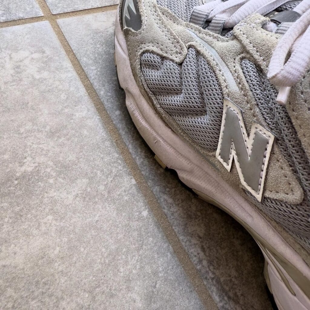 ニューバランス725