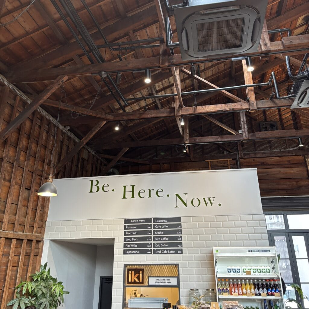 清澄白河「iki Roastery & Eatery」店内