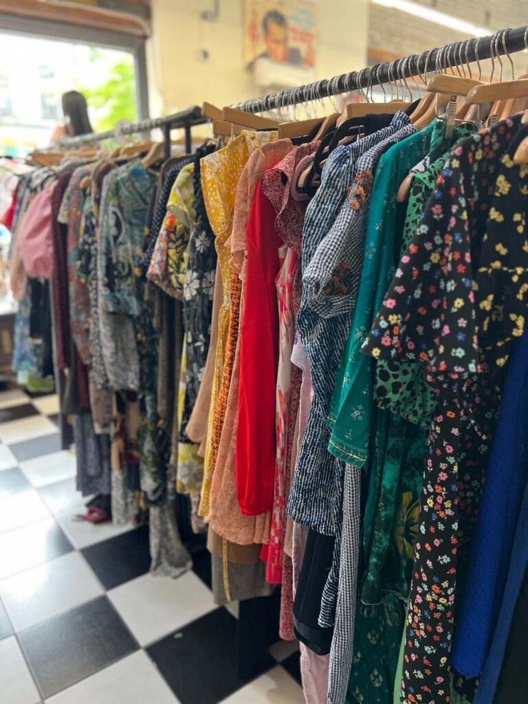 バンクーバー　スリフトショップ