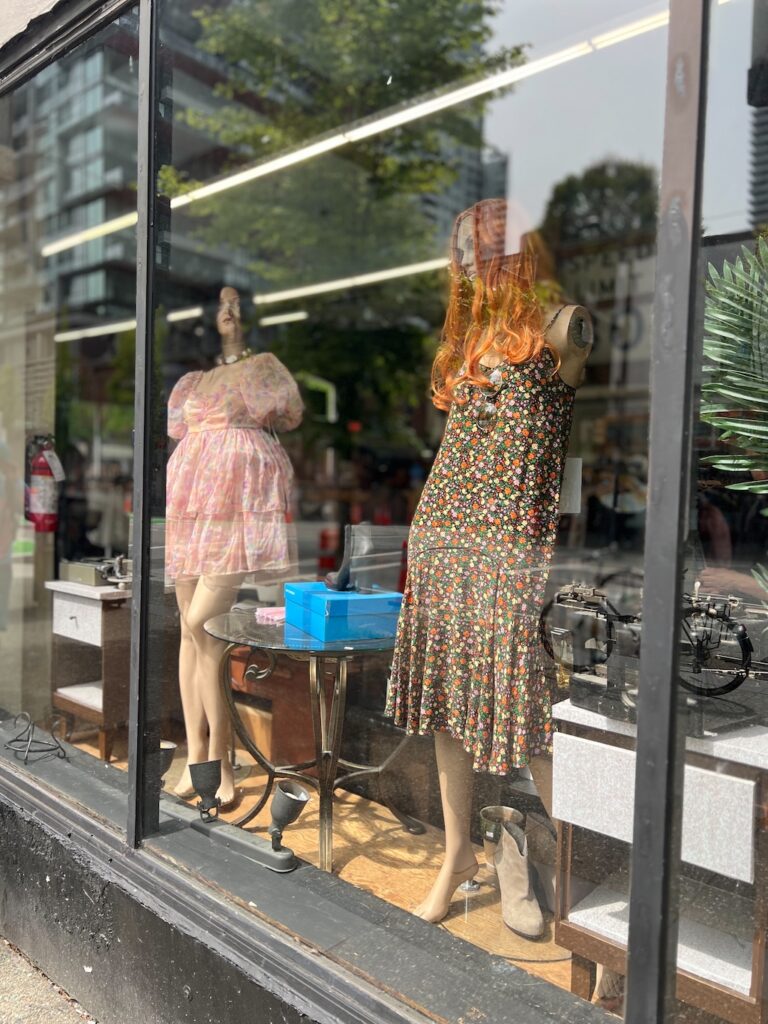 バンクーバー　スリフトショップ