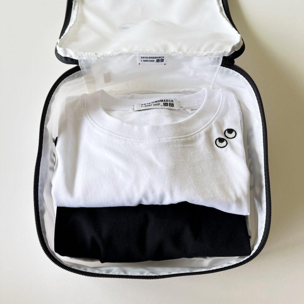 ユニクロ　アニヤ　ポーチ