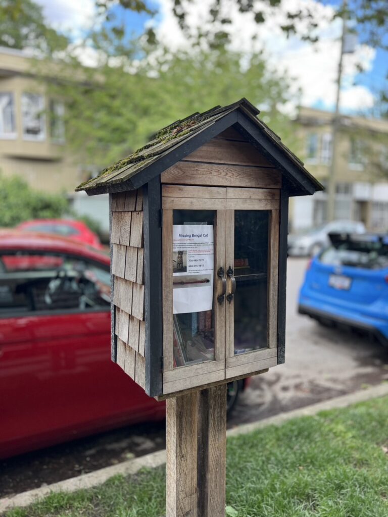 バンクーバー　Little Free Library