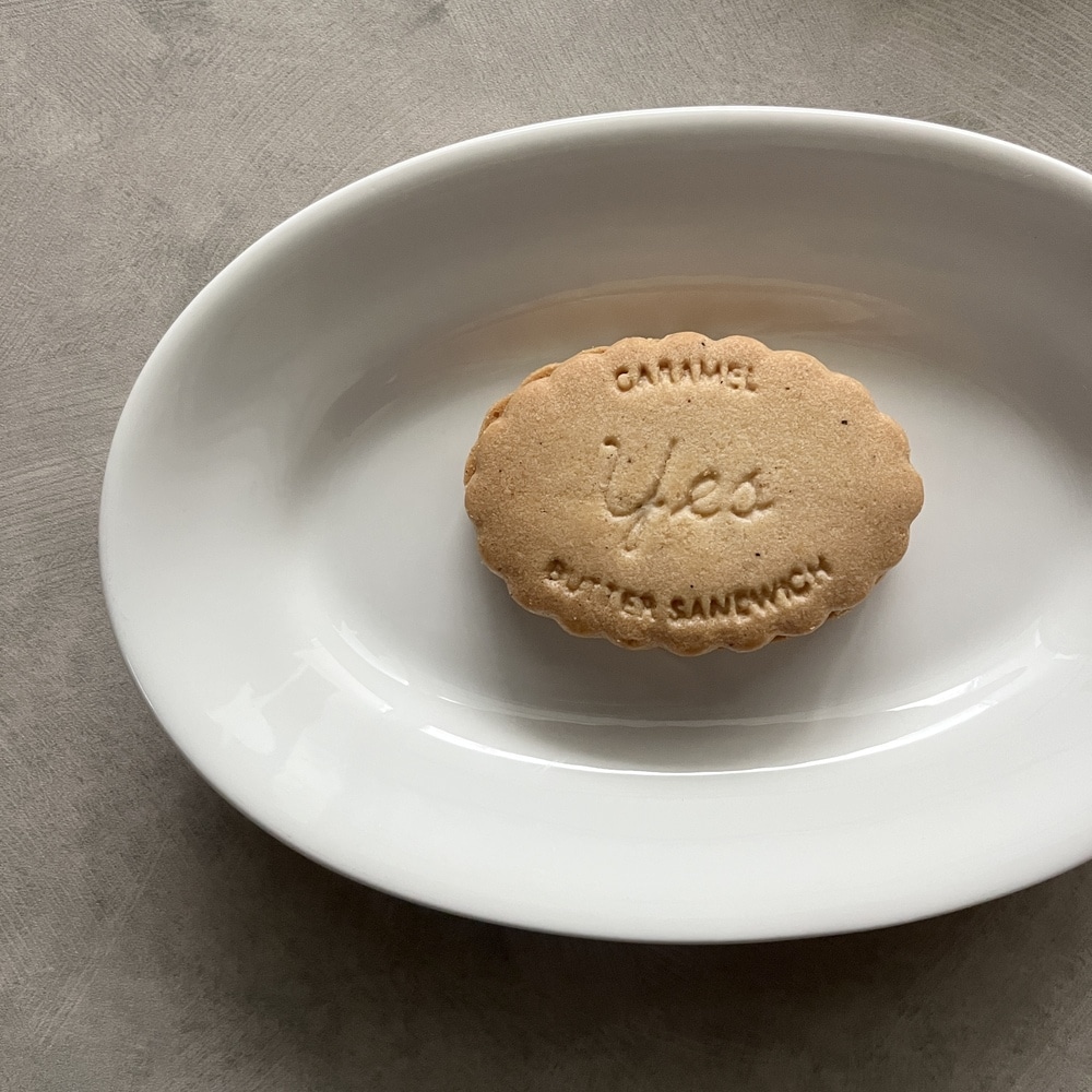 RAISIN SANDWICH　キャラメルバターサンド