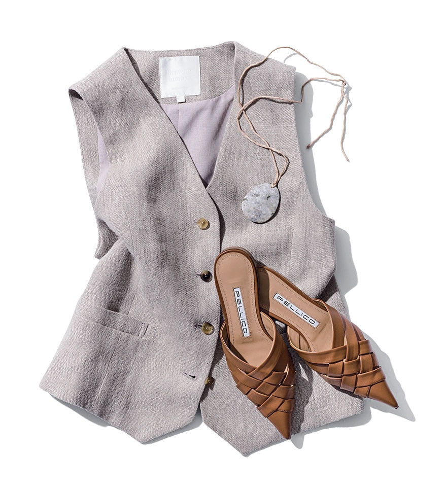 ベスト￥41800／ドローイング ナンバーズ 新宿店（ドローイング ナンバーズ）　靴￥74800／アルアバイル（ペリーコ）