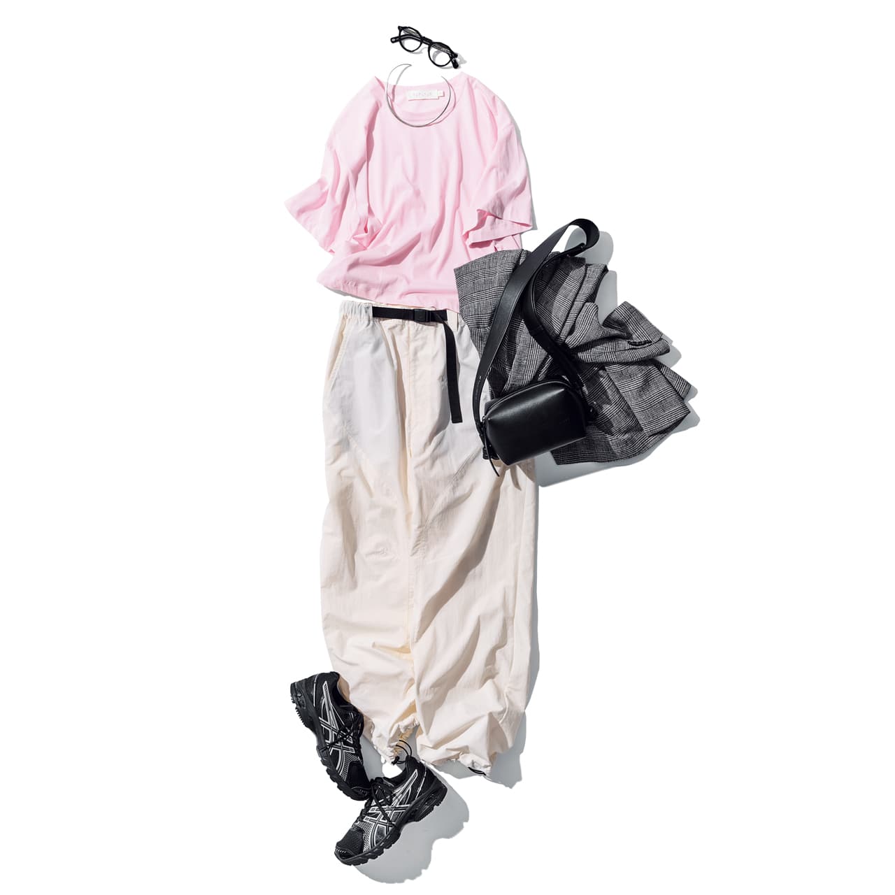 明日なに着る0528