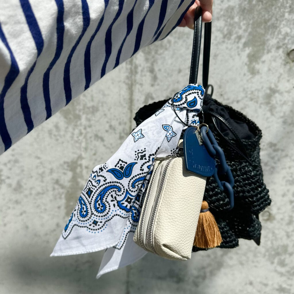 3COINS ダブルポケットキーケース