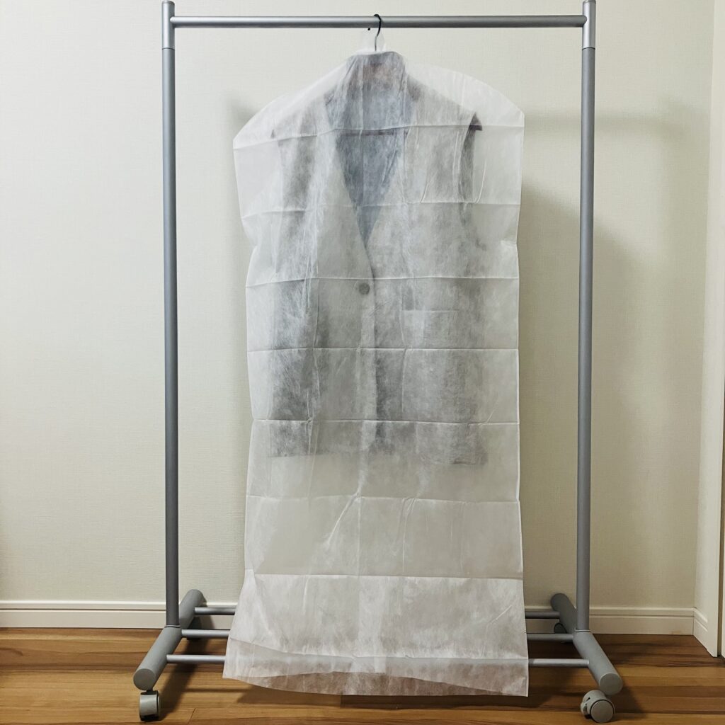 防虫衣類カバー　ショート丈２枚入り　スーツ・ジャケット用