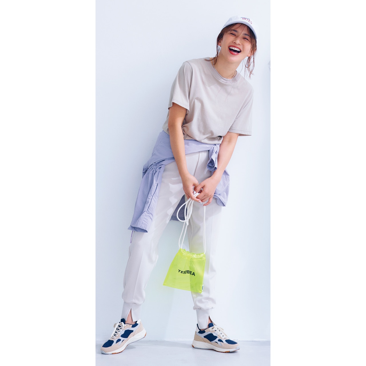 優木まおみさん　パンツ￥7990／アンフィーロの公園遊びコーデ　