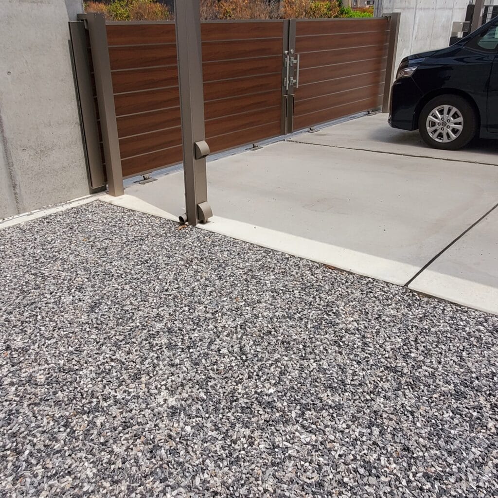 外構　LIXIL　エススライドD型　両引きタイプ