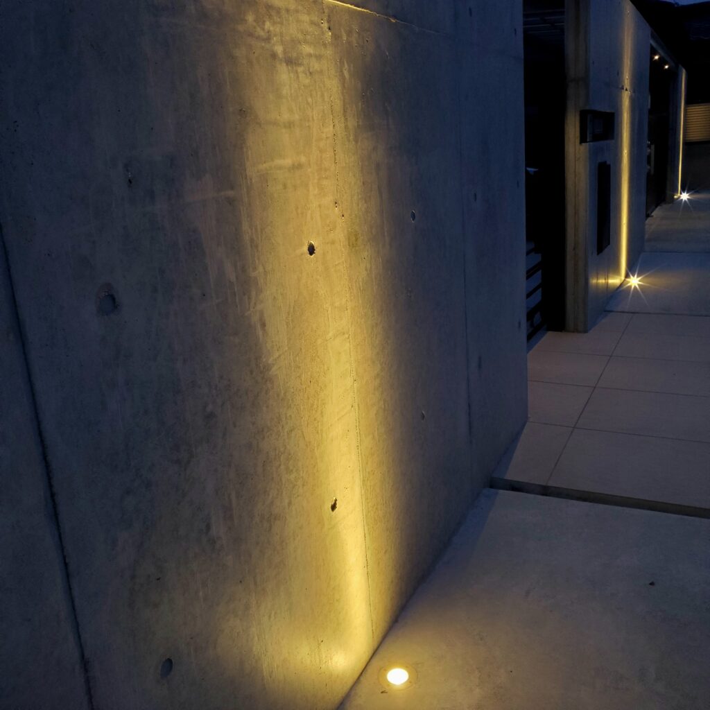 RC壁　打ち放しコンクリート壁