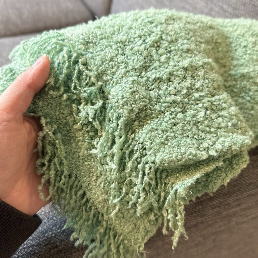 IKEAのブランケット SANDBRODD(サンドブロッド)