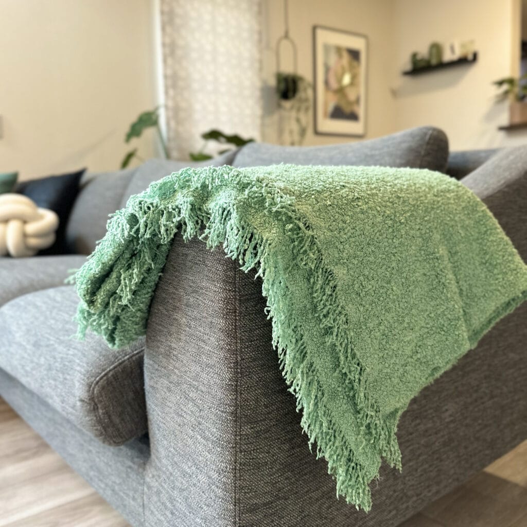 IKEAのブランケット SANDBRODD(サンドブロッド)