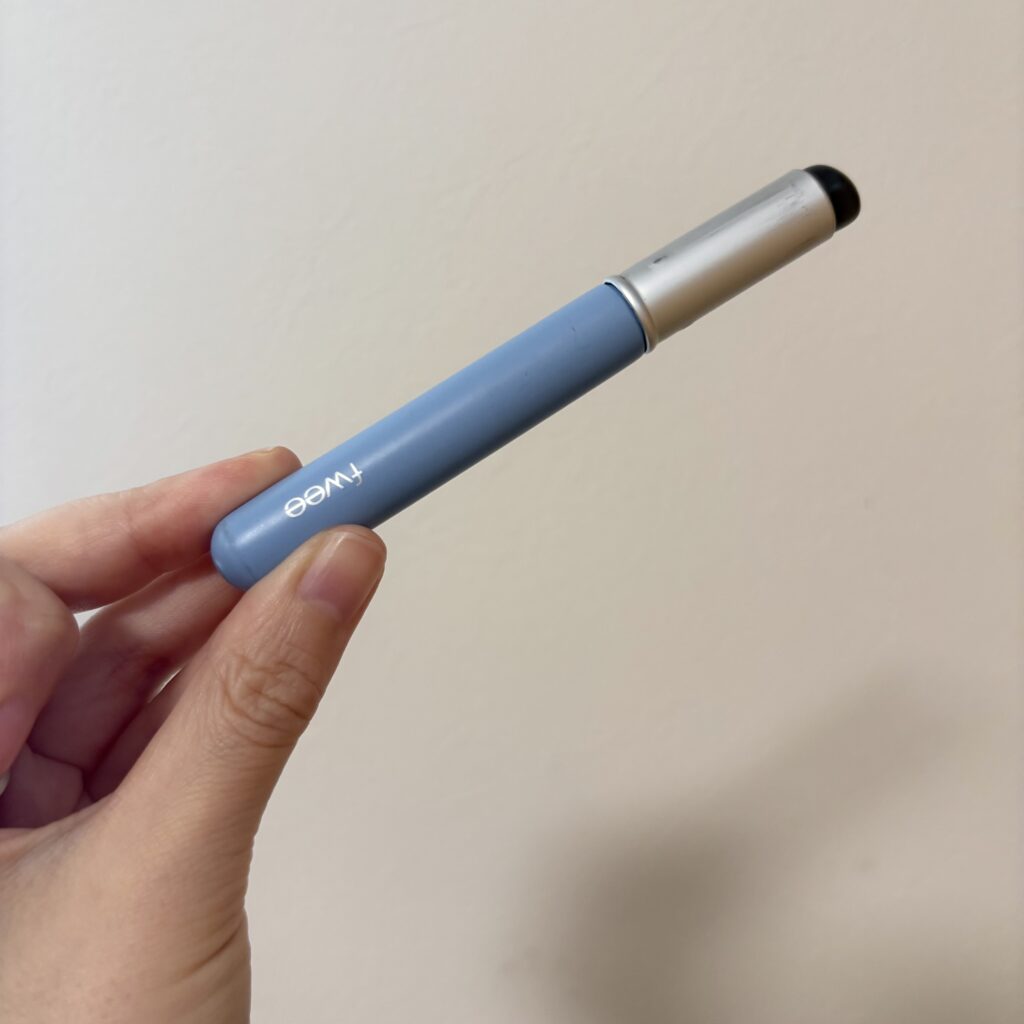 fwee フィー フィンガーライク シリコンリップブラシ