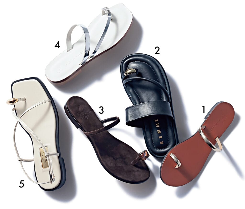 フラットサンダルで快適！【 ぺたんこサムリング5選】