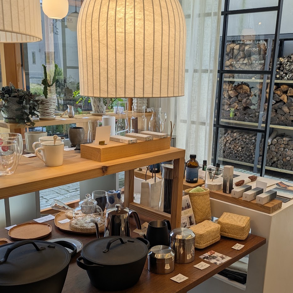 Siroji　住工房　インテリア店