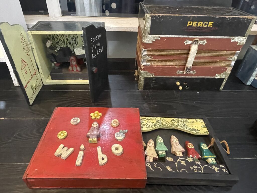 JIKE STUDIOで開催されている「│企画展│木工アートpa.co.の世界vol.5眺めの良い場所」の展示の様子14