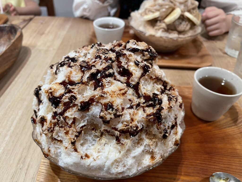 カフェクノップゥのかき氷、ミルクバルサミコの写真2