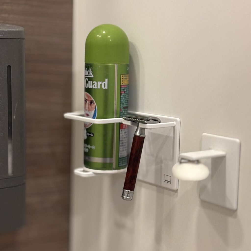 tower  シェーバーホルダー