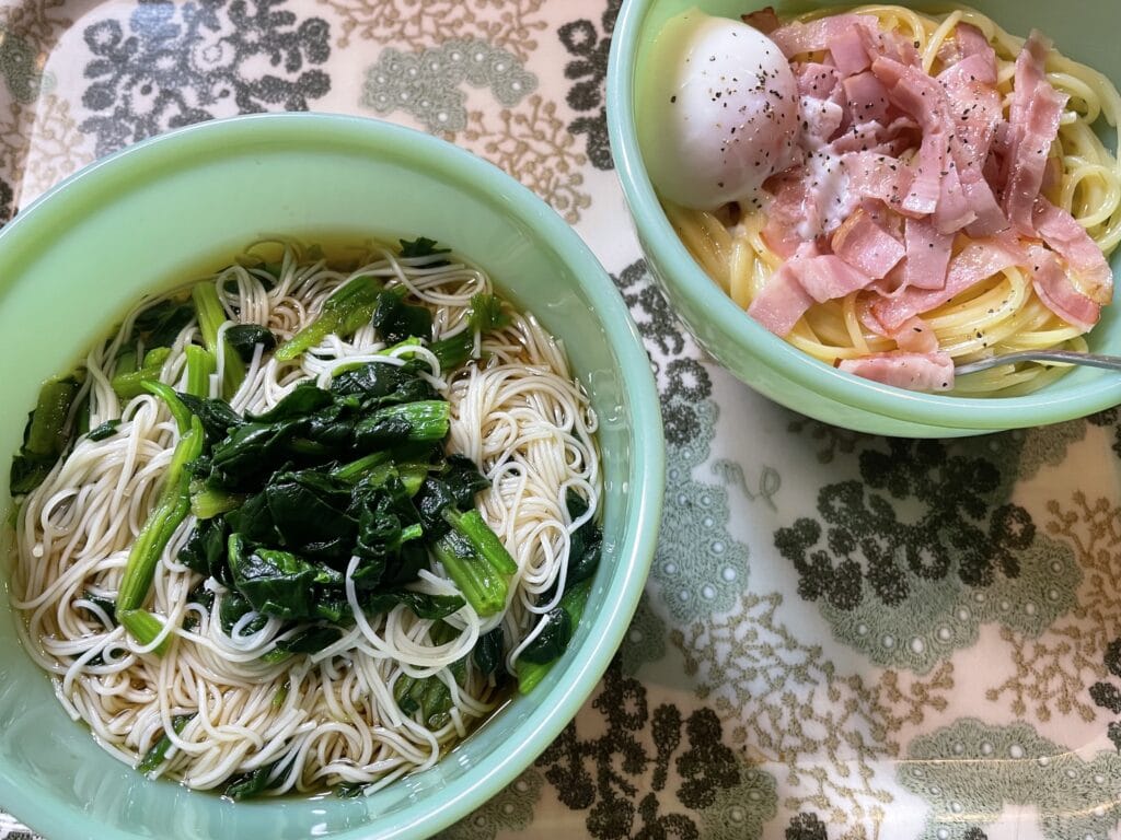 本多理恵子さんレシピ「ほうれん草入り
素そうめん」を40代主婦が夏休みランチに作ってみた写真。