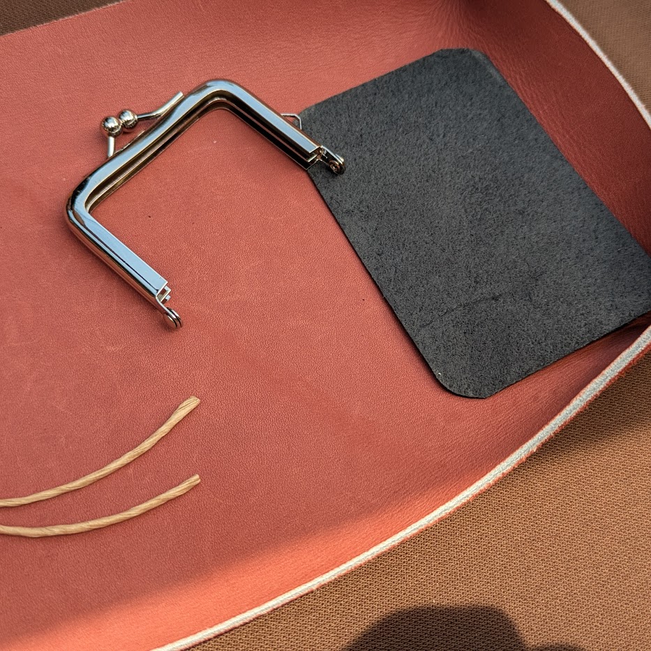 がま口作成　黒　Nigel