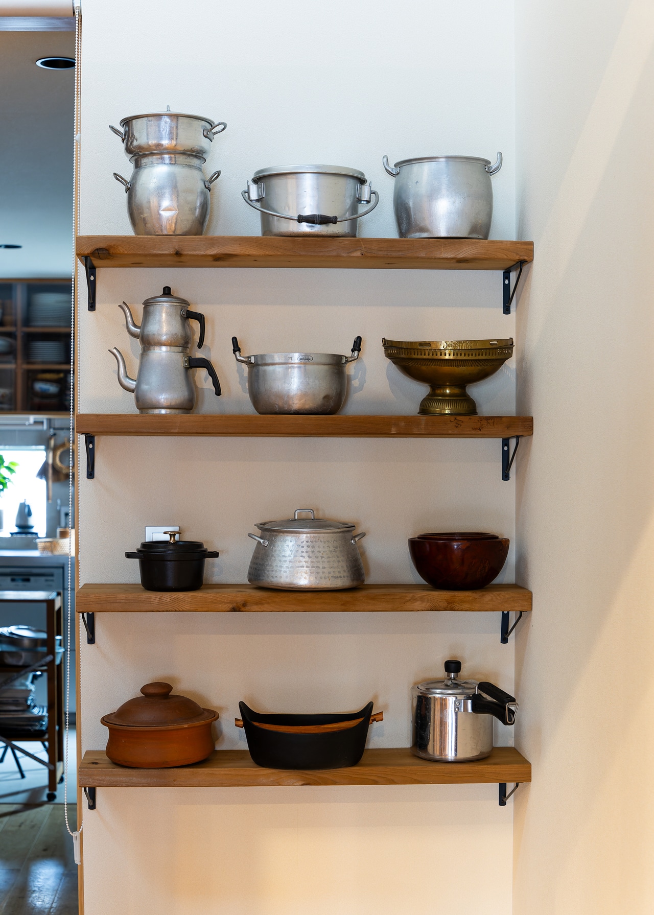 鍋も器も、好きなものを好きなように集めただけ。それでも「人に伝えたい欲は、昔から人一倍あったんだと思います」とツレヅレさん