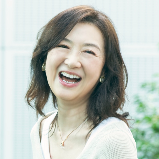 赤間麻里子さん