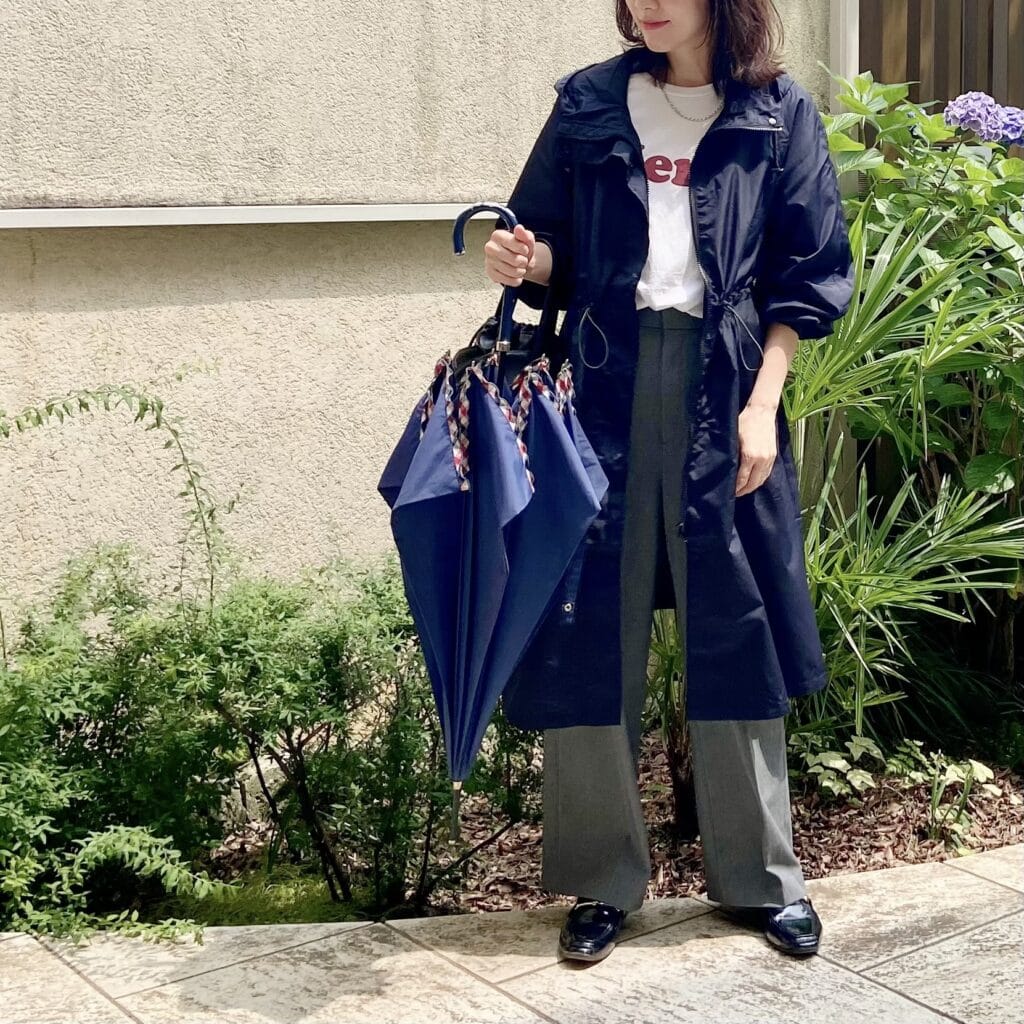 LEEマルシェ anySiS レインコート　レインウェア　40代コーデ　雨の日コーデ
