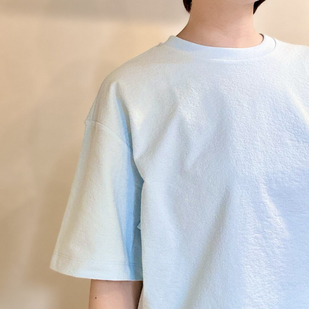 ユニクロのテクスチャージャージーT　30代のTシャツコーデ