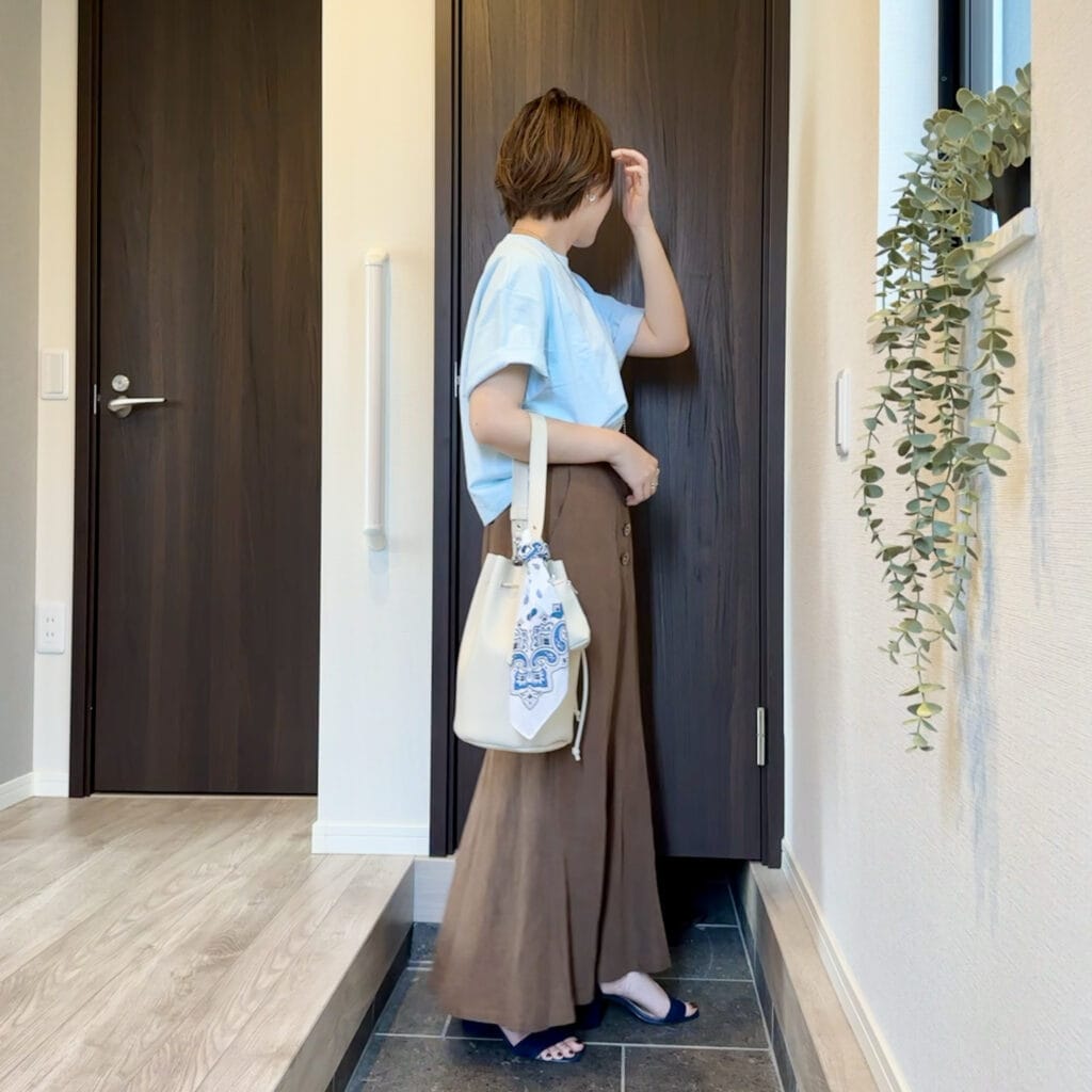 ユニクロのテクスチャージャージーT　30代のTシャツコーデ