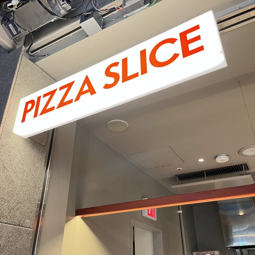 二子玉川　フードコート　P