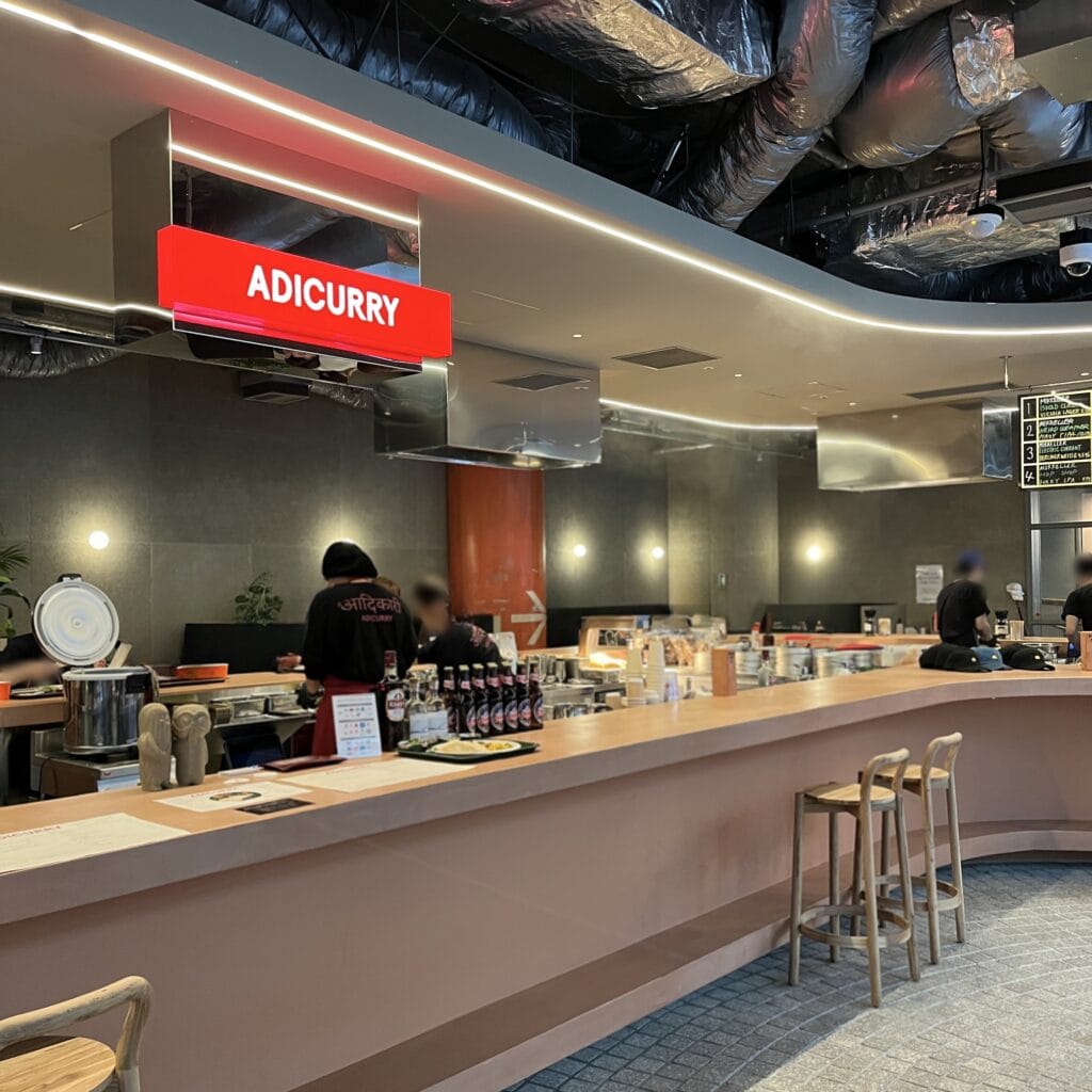 二子玉川　フードコート　P