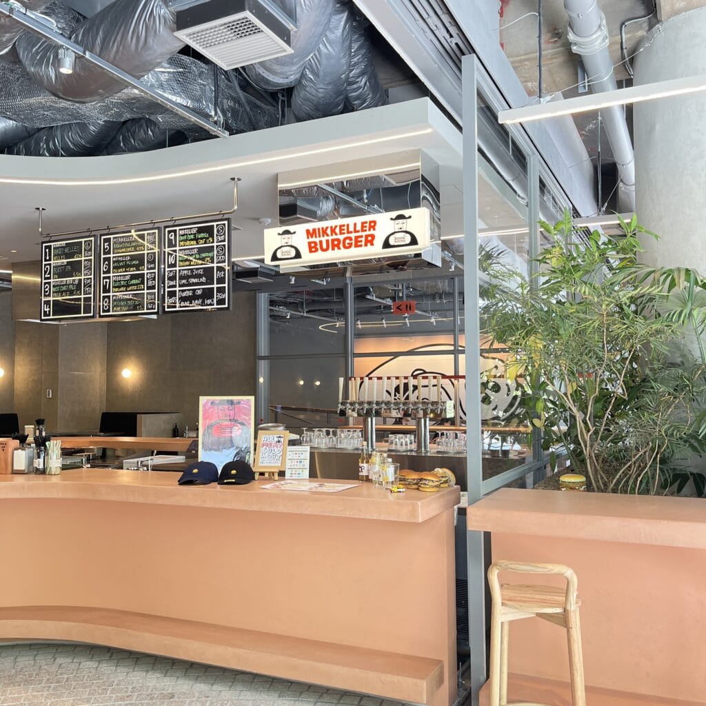 二子玉川　フードコート　P