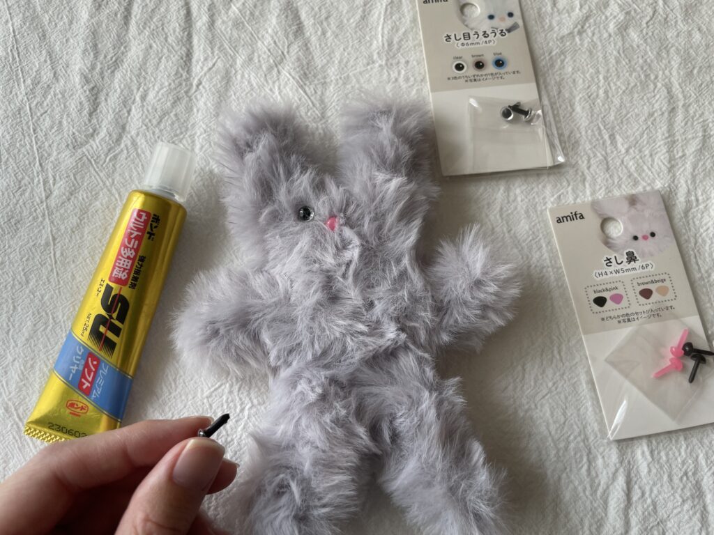 ふわふわうさぎ目接着