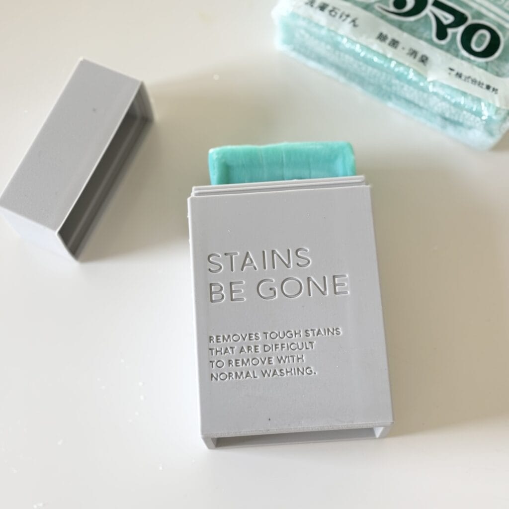 スリーコインズ　石鹸ケース