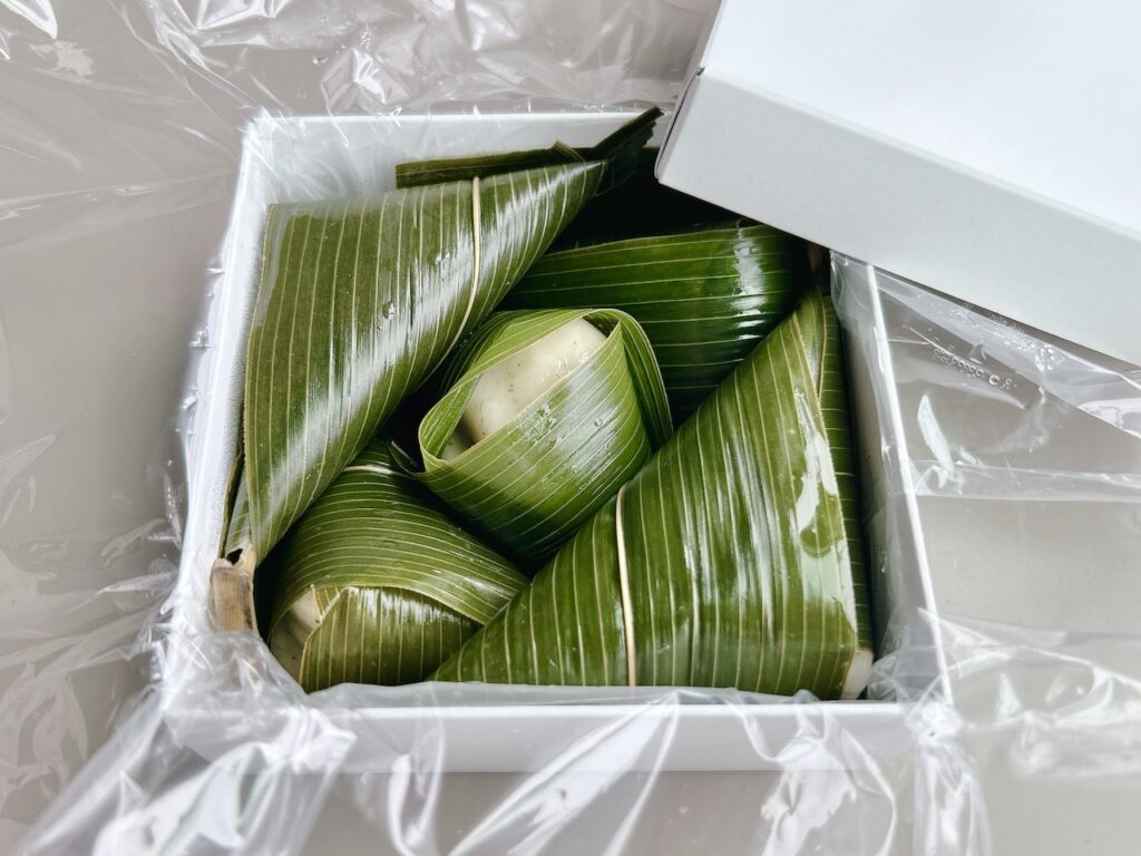 【麩嘉】麩まんじゅう 蓋をあけたところ