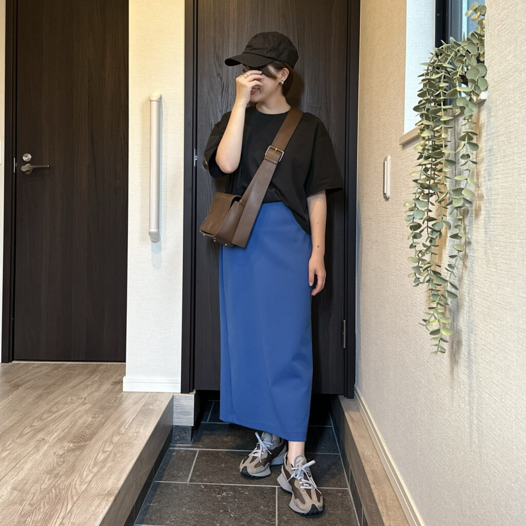 ユニクロのテクスチャージャージーT 30代のTシャツコーデ