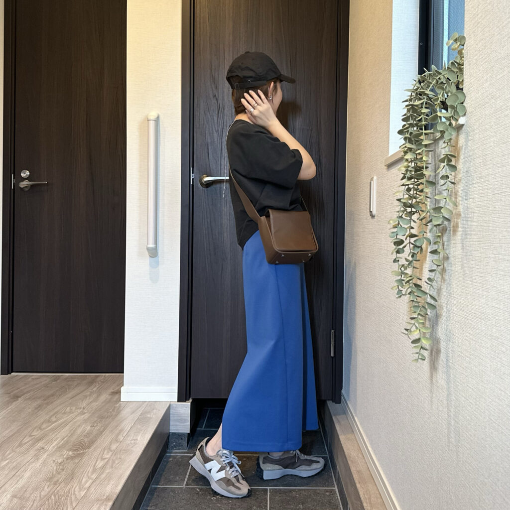 ユニクロのテクスチャージャージーT 30代のTシャツコーデ