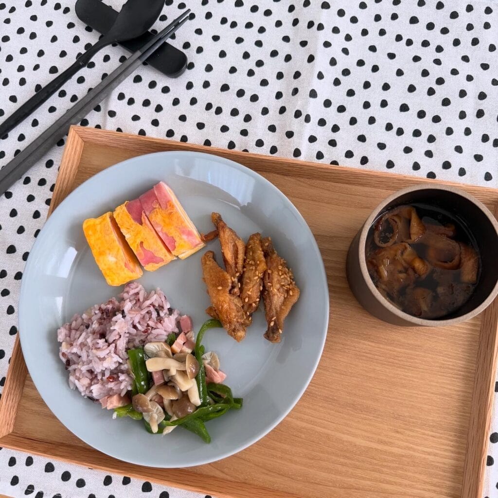 お昼ご飯 LEE100人隊