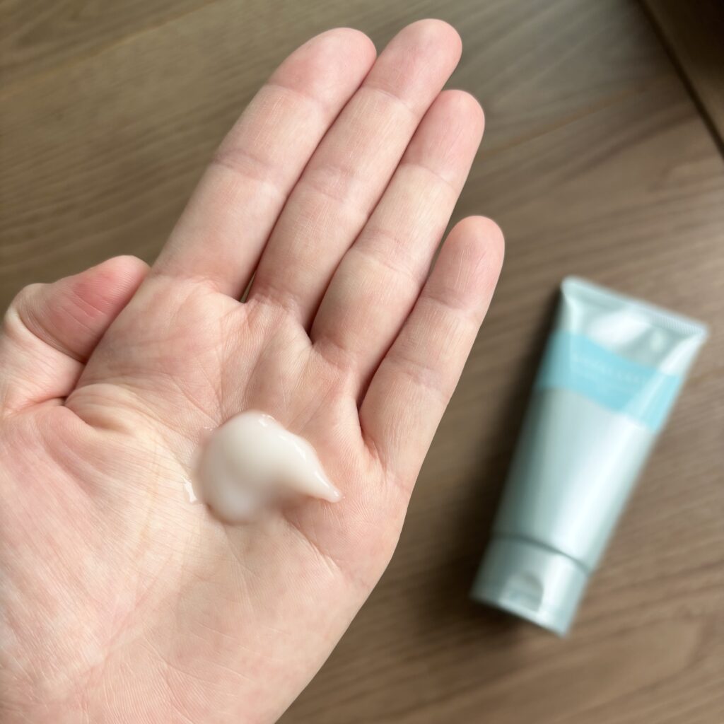 アクアレーベル「エステ洗顔ジェル」