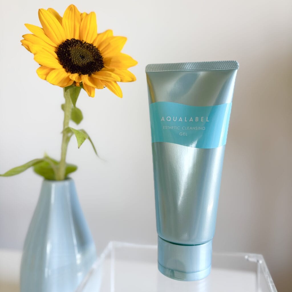 アクアレーベル　エステ洗顔ジェル