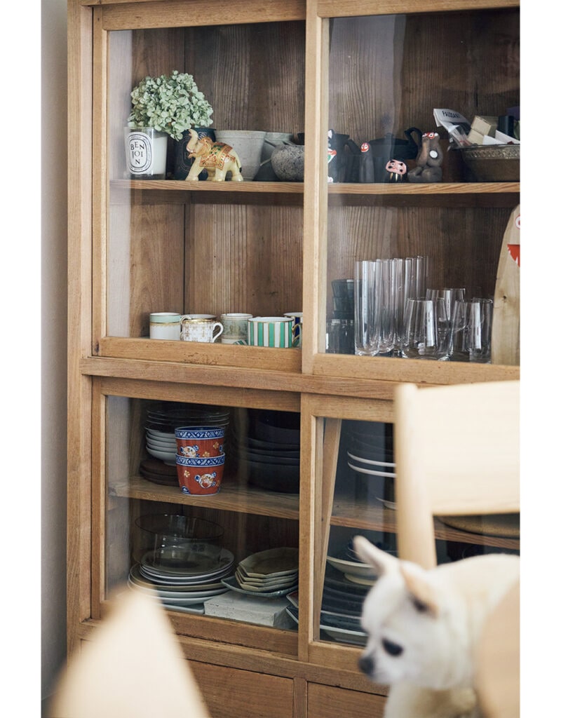 ランダムに並べても絵になる多国籍の食器