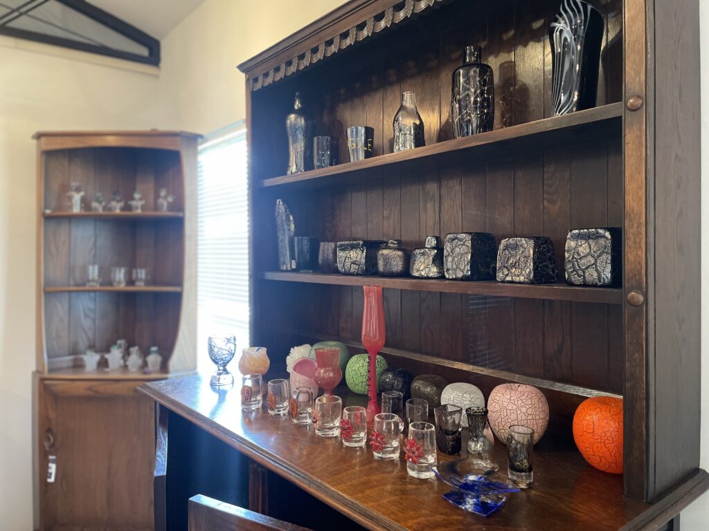 JIKE HAUSで開催の「吹きガラスの世界」企画展の様子6