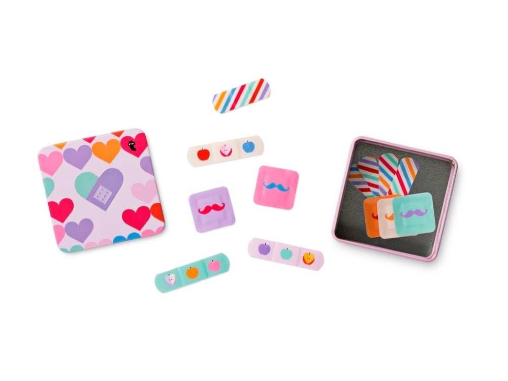 絆創膏　ひげデザイン