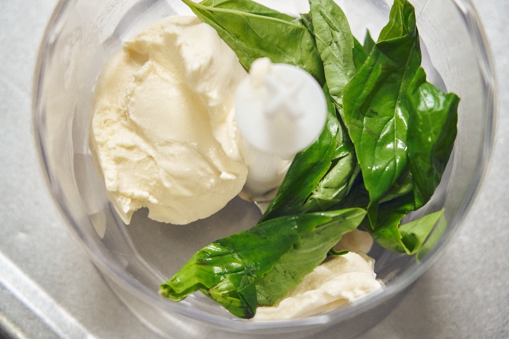 今井真実さん　アイスクリームにオリーブオイル、バジル