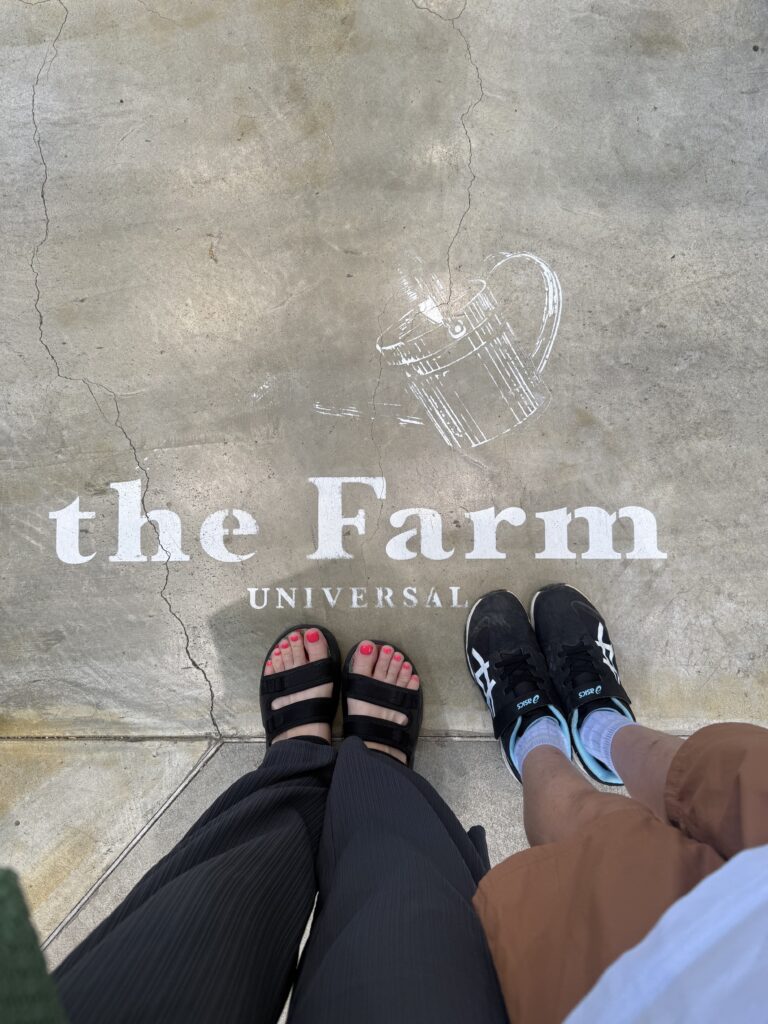 the farm universal