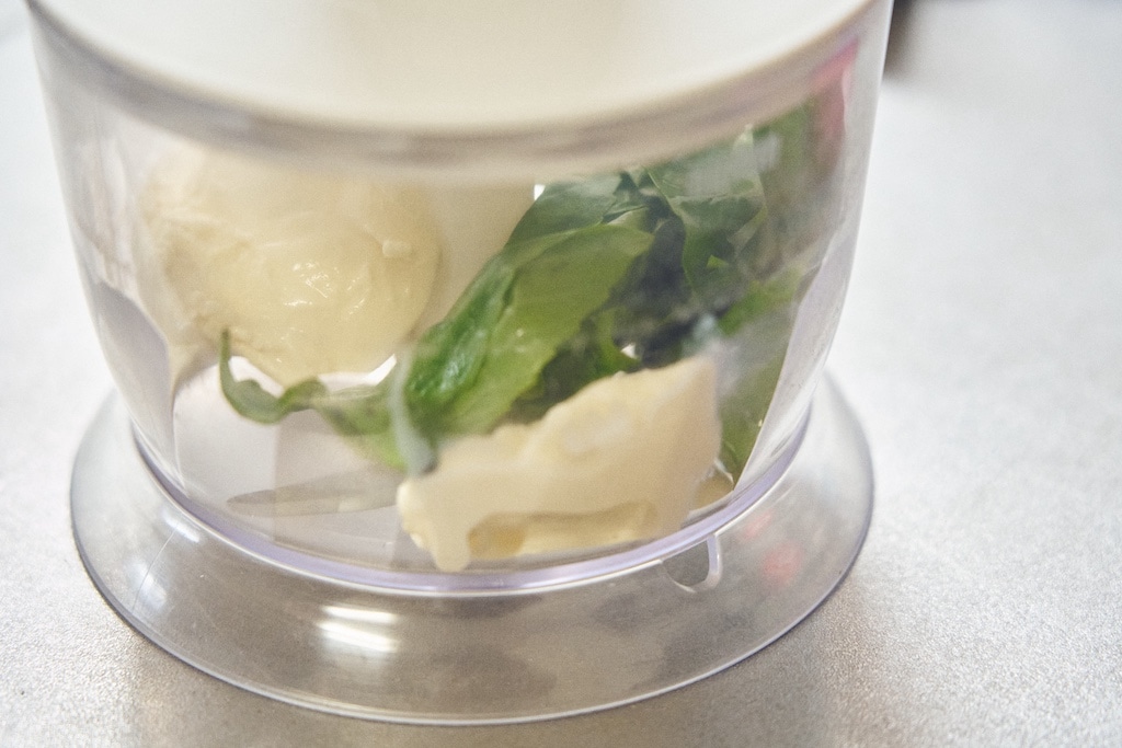 今井真実さん　アイスクリームにオリーブオイル、バジル