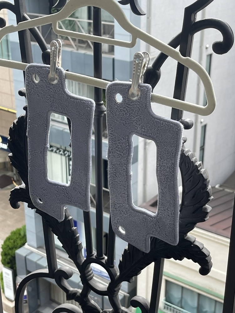 神原サリーさんが紹介する自動窓掃除機ロボット「HOBOT S7 PRO」クリーニングクロスの洗った後の干し方