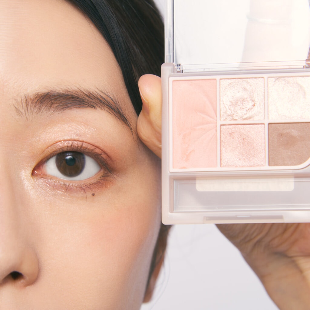 セザンヌ フェイスアイパレット【01 ピュアコーラル】を使用したところ