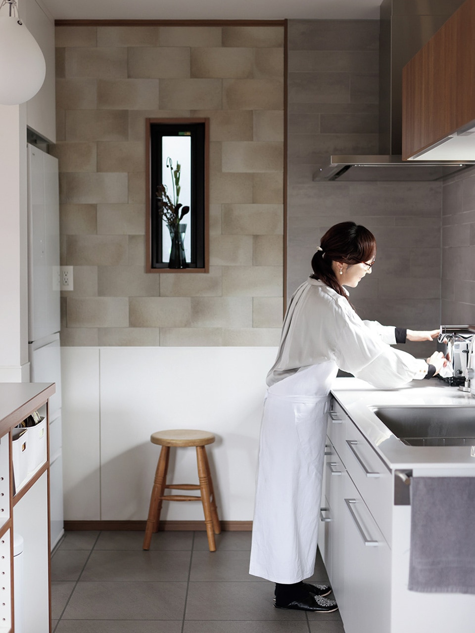 内田彩仍さんの自宅のキッチン