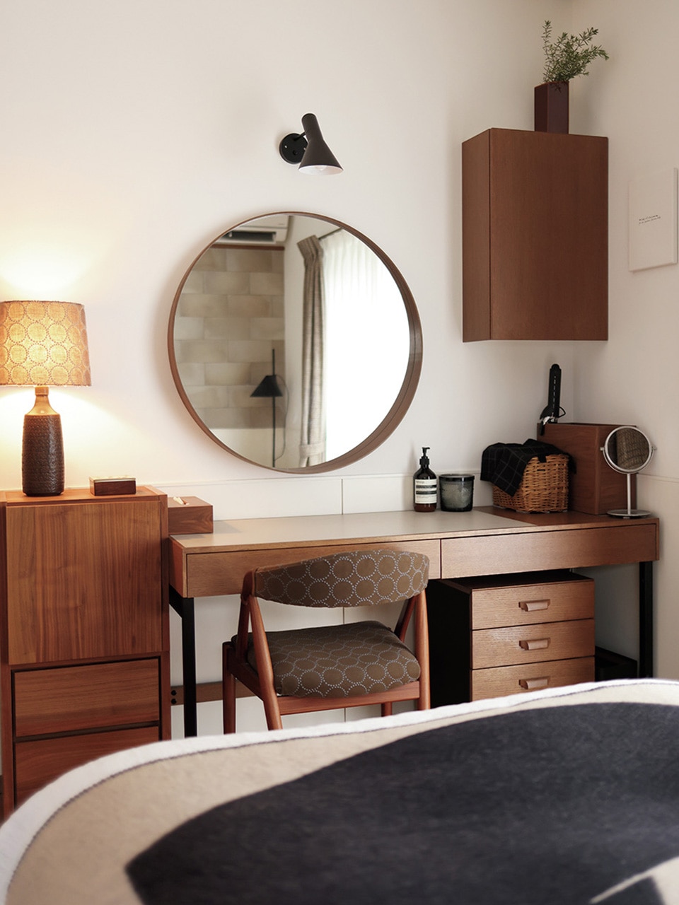 内田彩仍さんの自宅の寝室